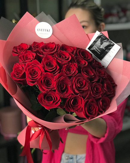 Монобукет из 25 красных голландских роз с доставкой по Астане