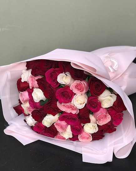Монобукет из 51 розы Ассорти с доставкой по Астане