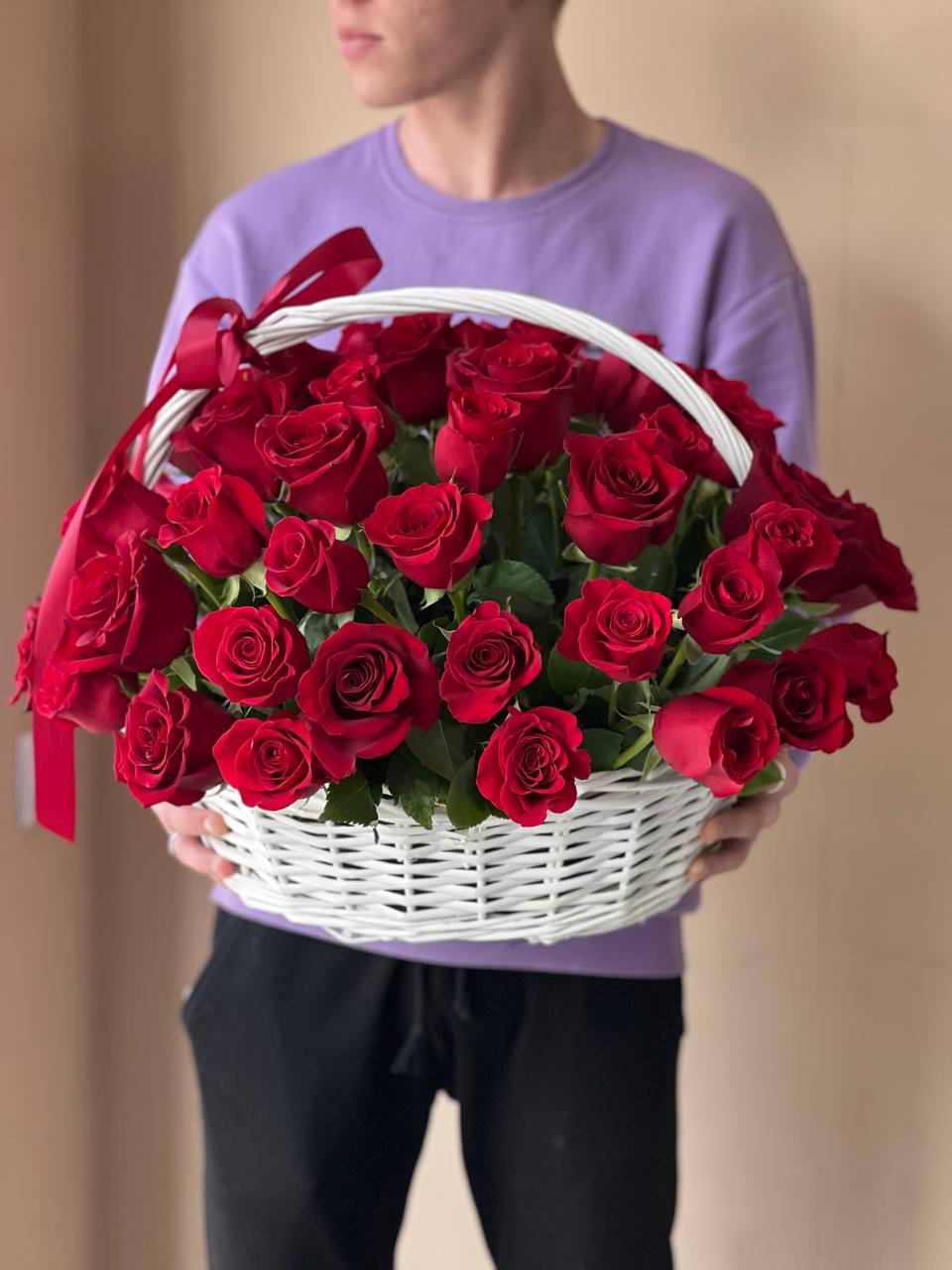 51 красная Роза в Корзине ❤️ с доставкой по Алматы