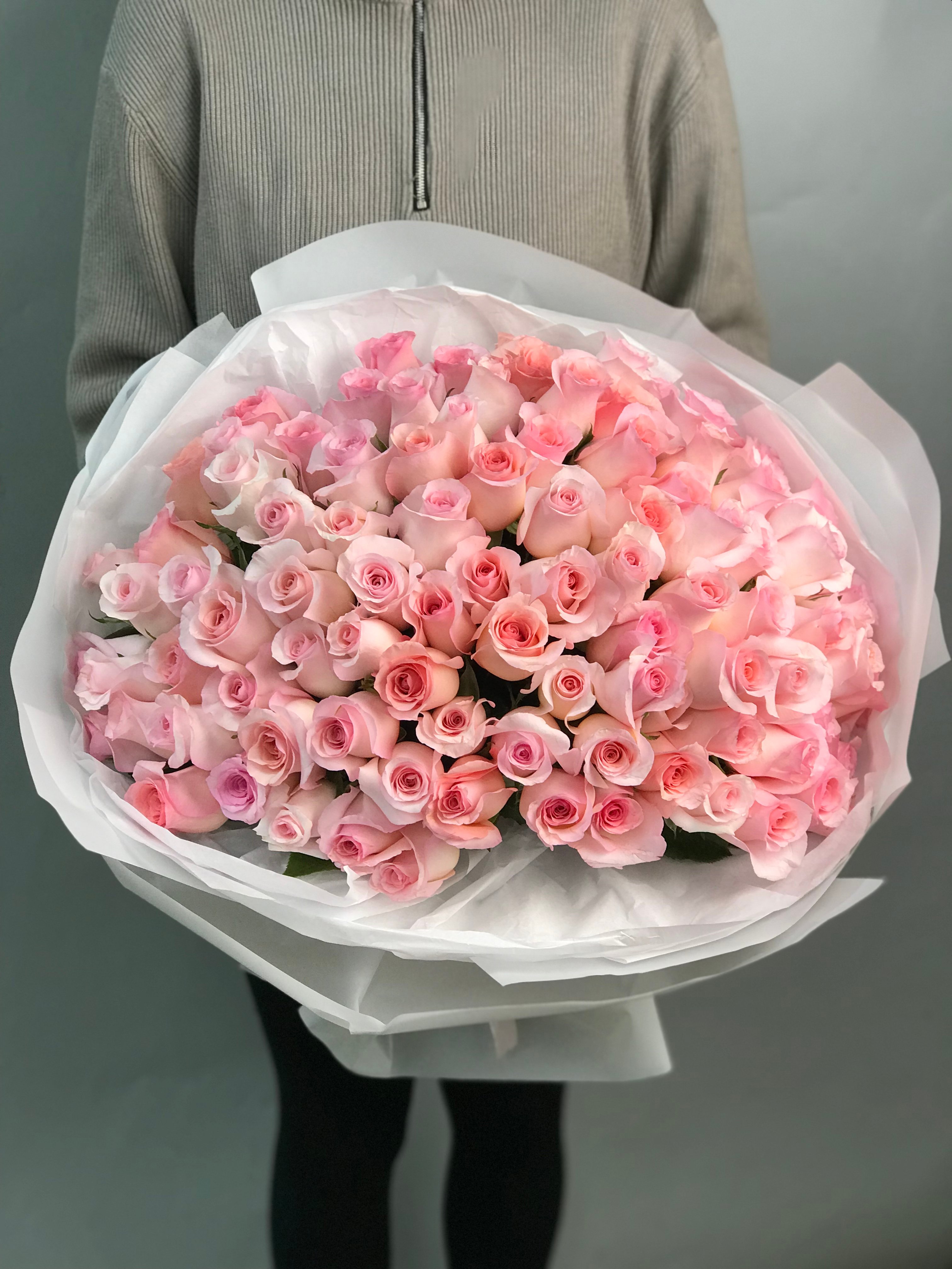 101 роЗ МИКС  (оттенок на вкус флориста) с доставкой по Астане