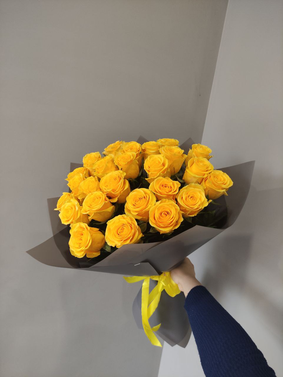 Bouquet of Bouquet of 25 roses flowers delivered to Pavlodar