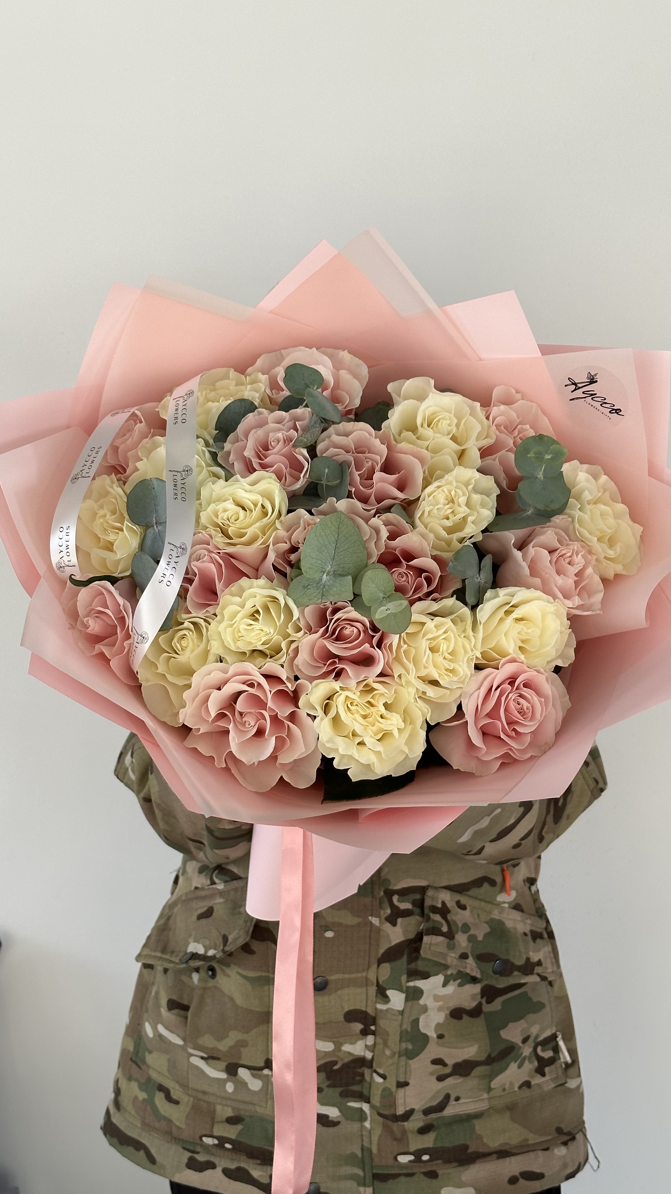 Bouquet of Lace flowers delivered to Uralsk