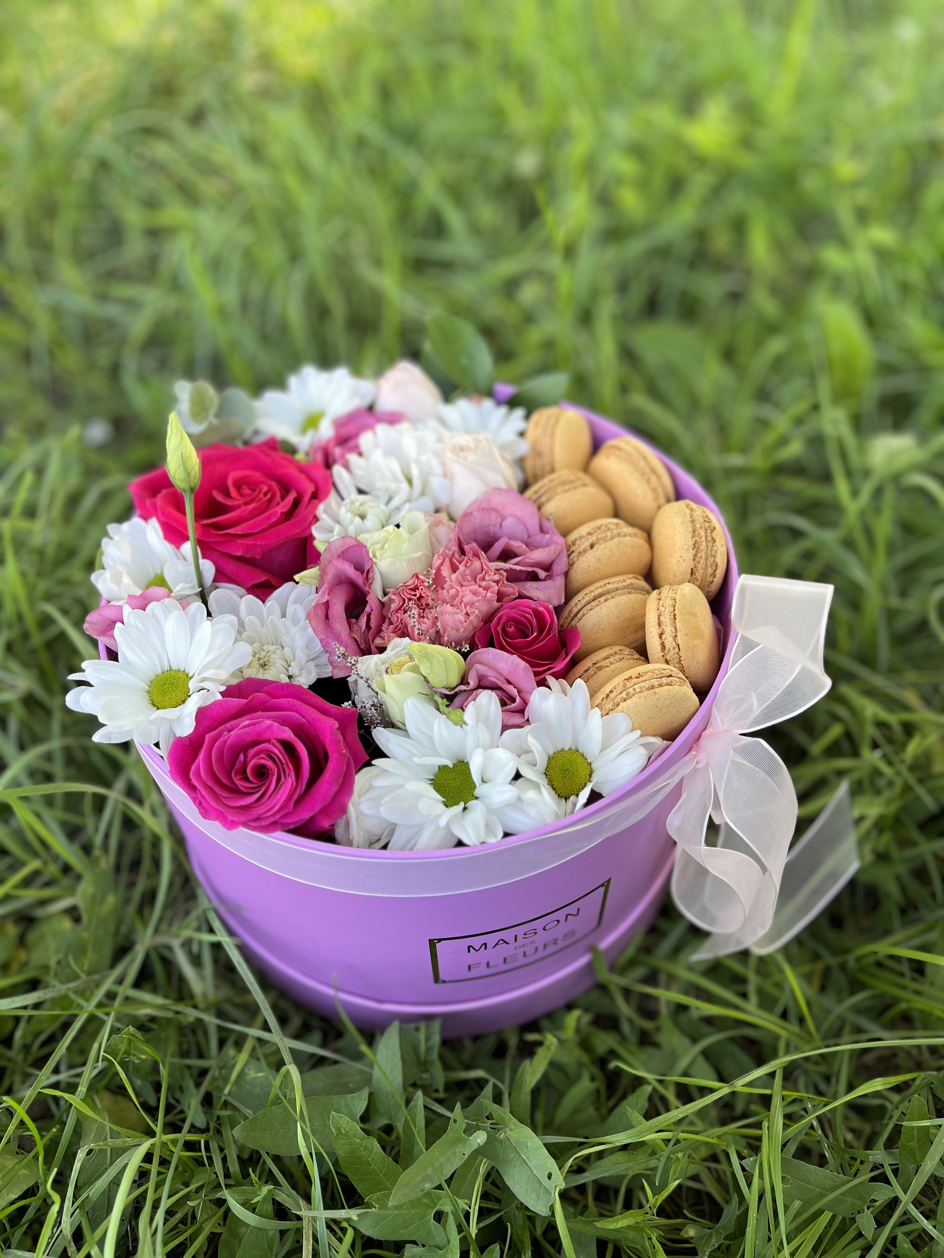 Bouquet of Box of macarons flowers delivered to Kostanay.