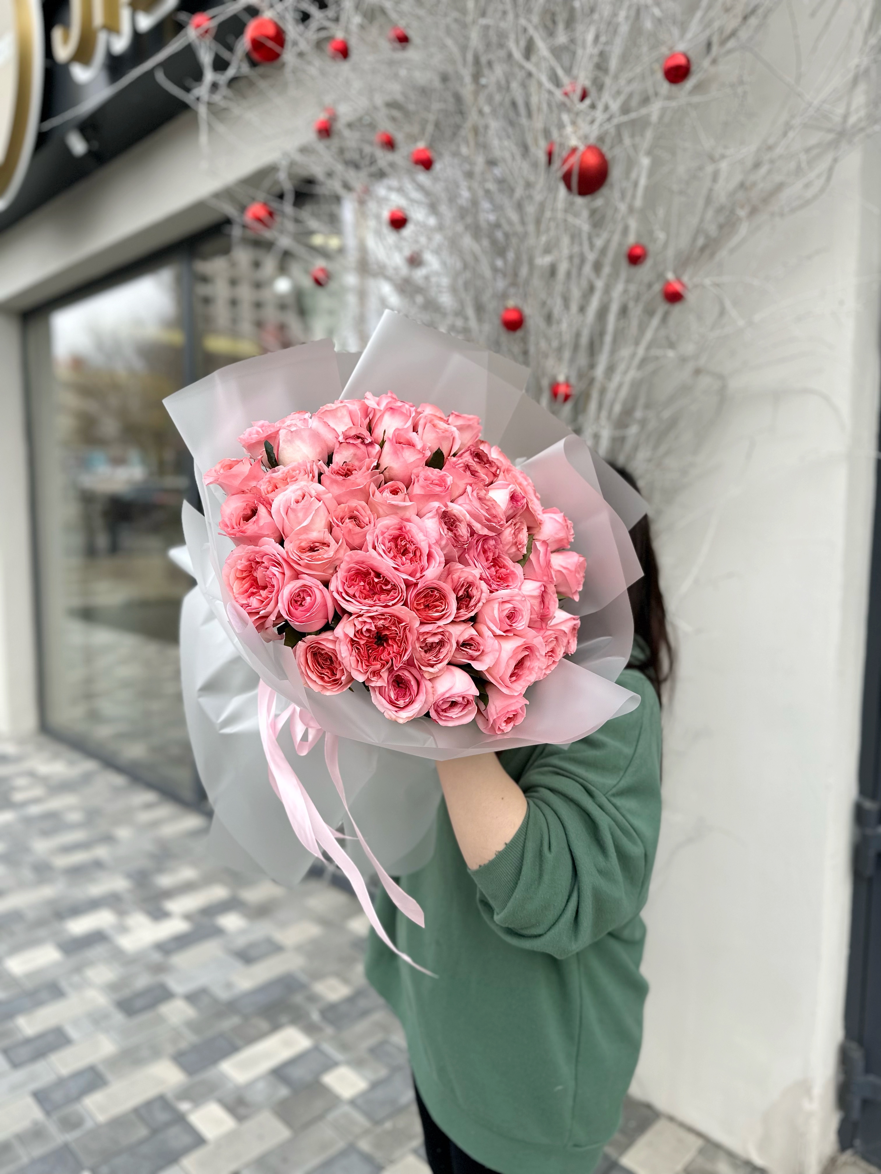 Bouquet of Pionic roses flowers delivered to Shymkent