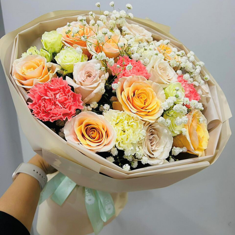 Букет цветов Радость с доставкой по Алматы