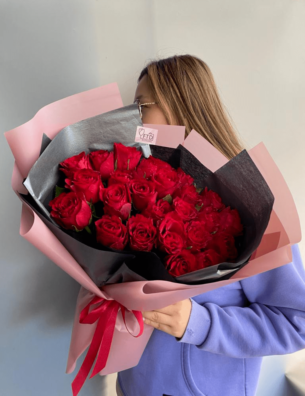 25 красных роз 40-50см с доставкой по Астане