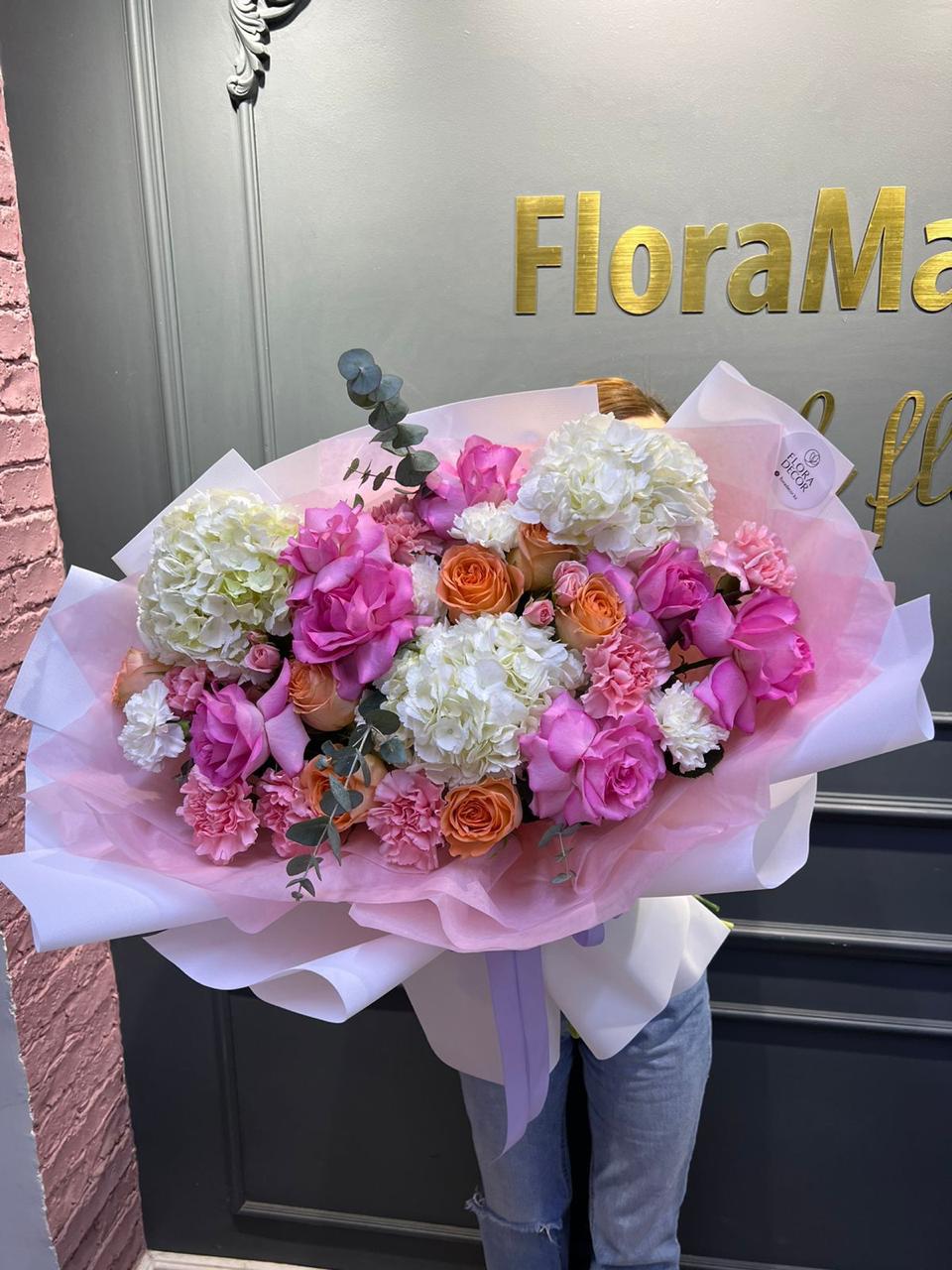 Bouquet of Silk Road flowers delivered to Astana