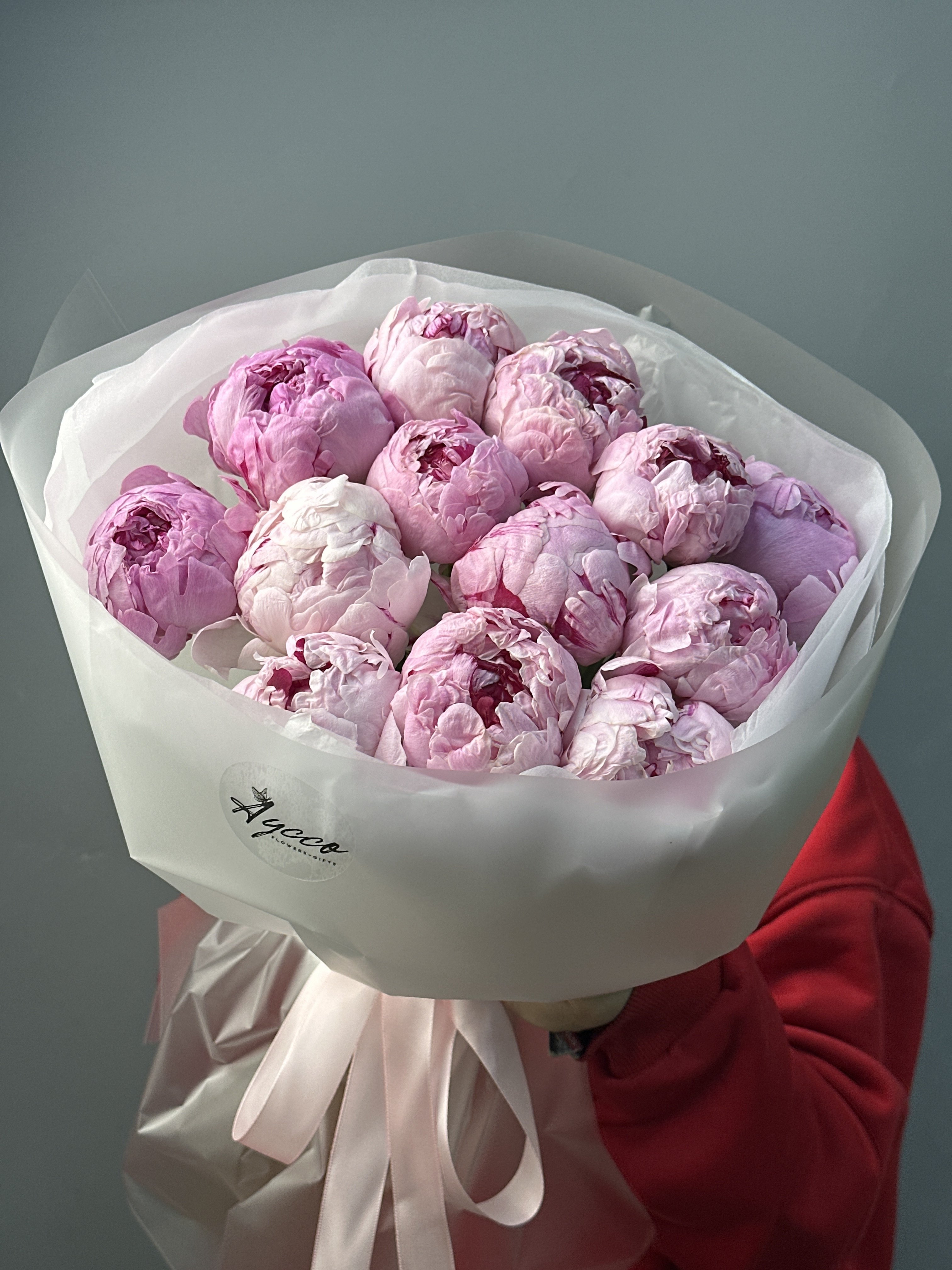 Нежный букет из розовых пионов с доставкой по Астане