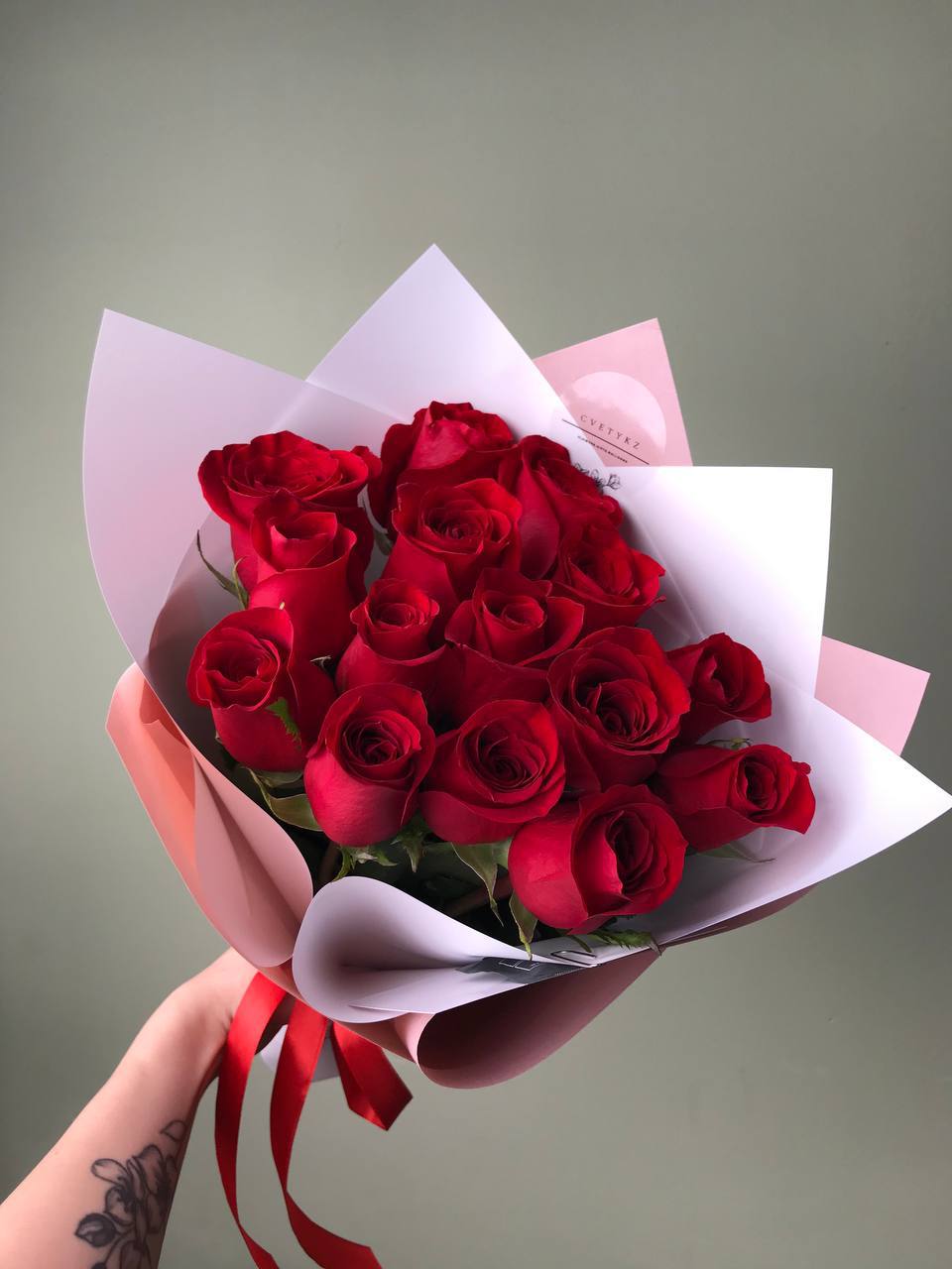 Bouquet of Mono-bouquet of red Dutch roses 15 pcs flowers delivered to Astana