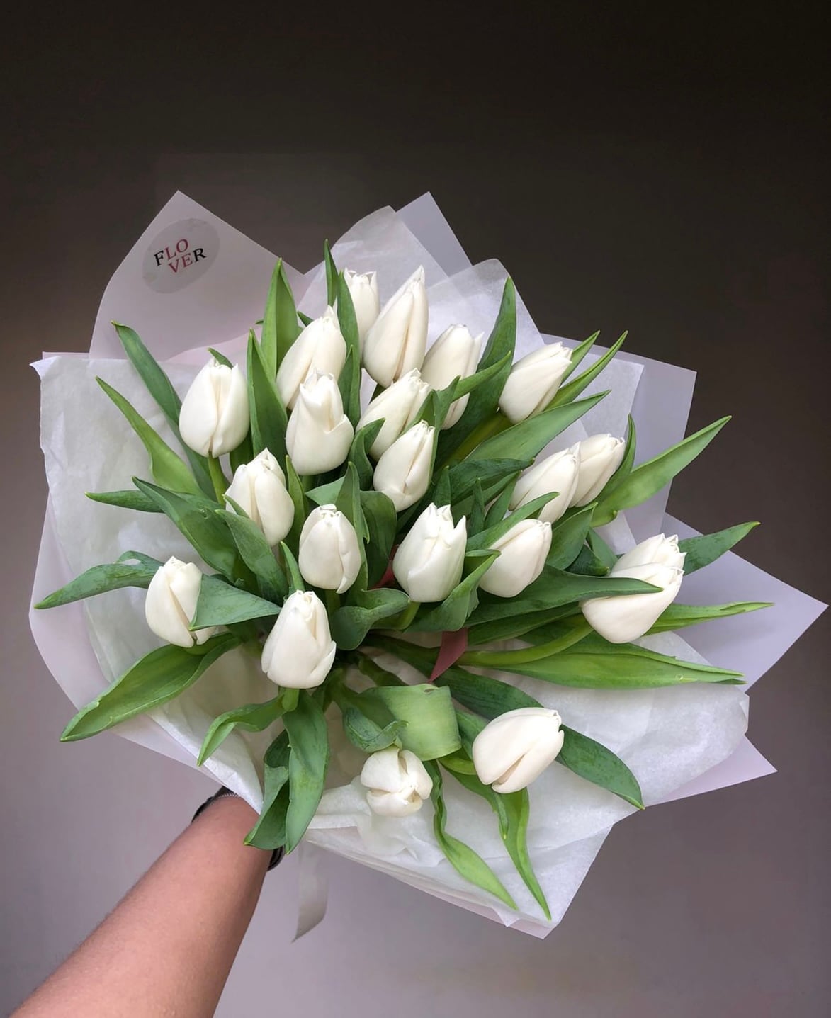 Букет из 25 белых тюльпанов  с доставкой по Астане
