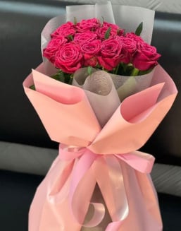 Букет из 13 Малиновой Розы Эквадор - купить в Астане с доставкой