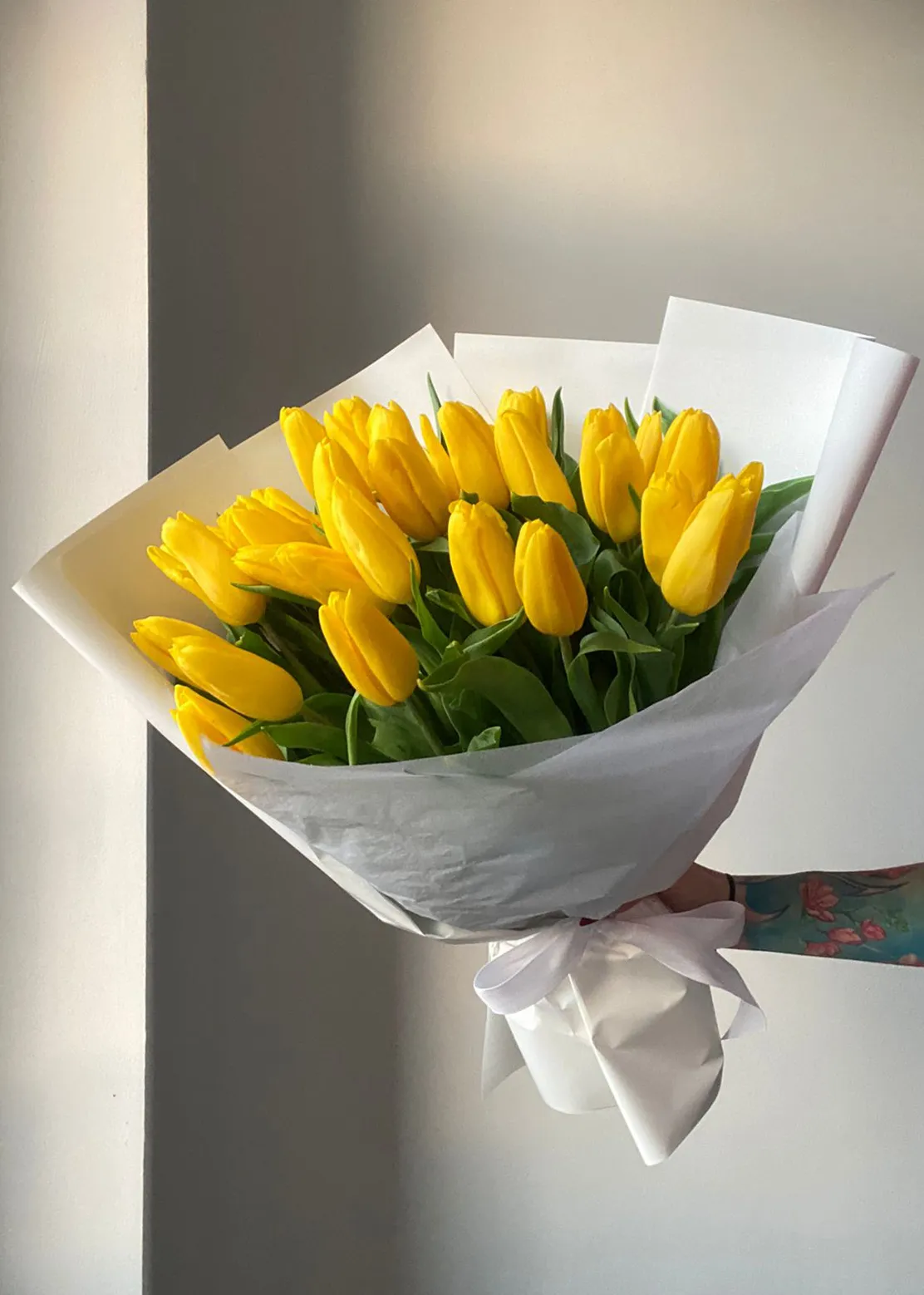Bouquet of Yellow tulips 25 pieces flowers delivered to Almaty