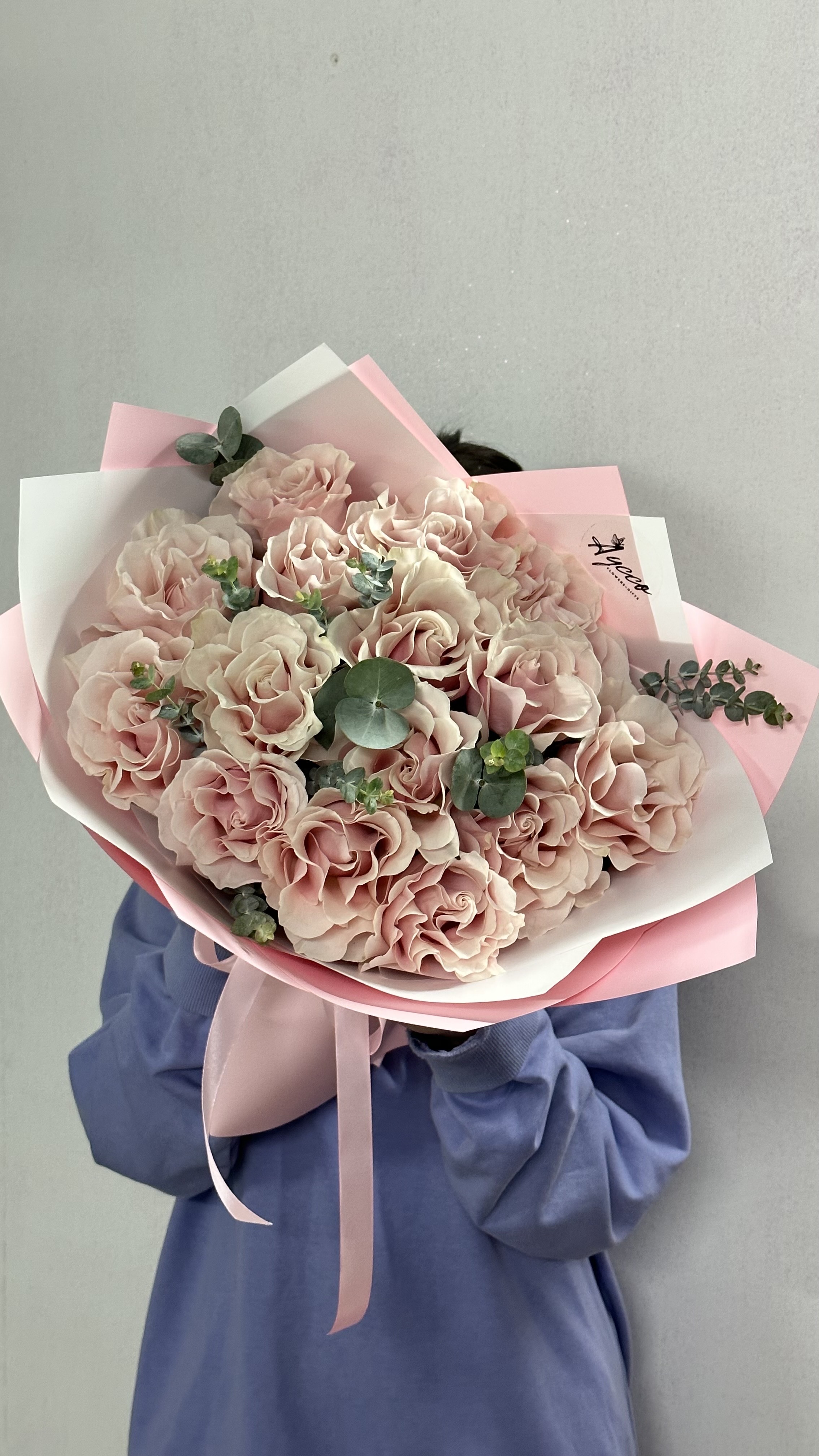 Bouquet of Pink mondial flowers delivered to Uralsk