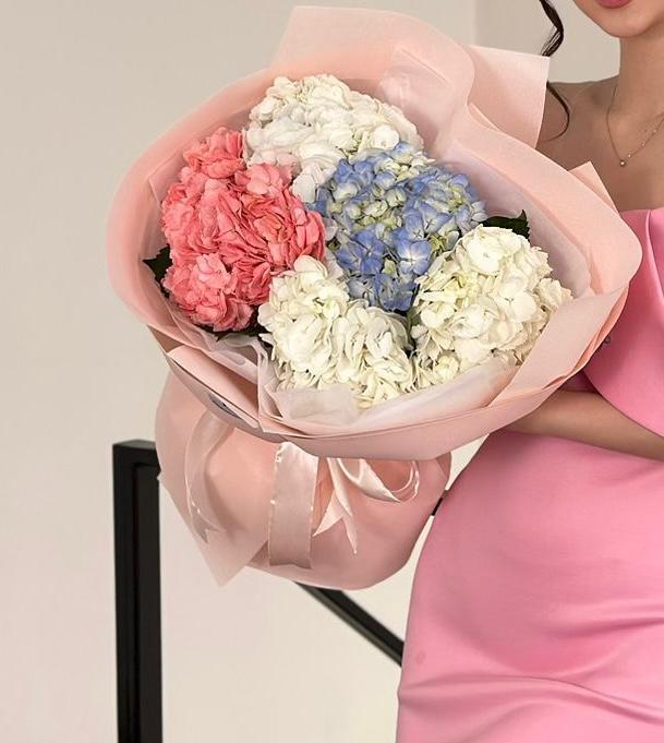 Bouquet of BOUQUET OF 5 HYDRANGEAS flowers delivered to Shymkent