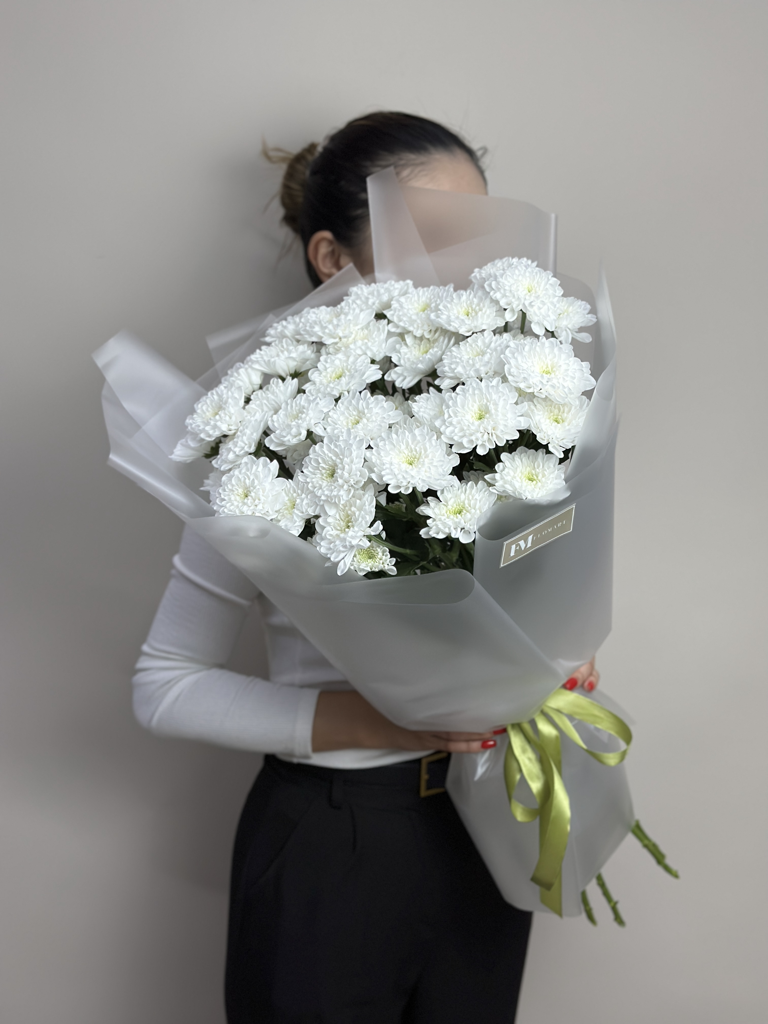 Bouquet of Chrysanthemum mono flowers delivered to Astana
