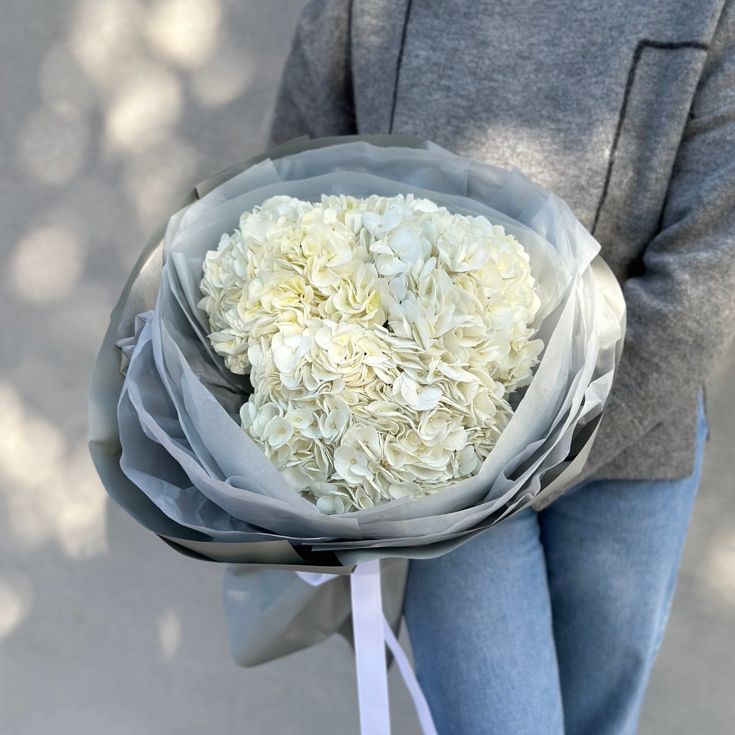 Букет "Laliya" в нескольких оттенках с доставкой по Алматы