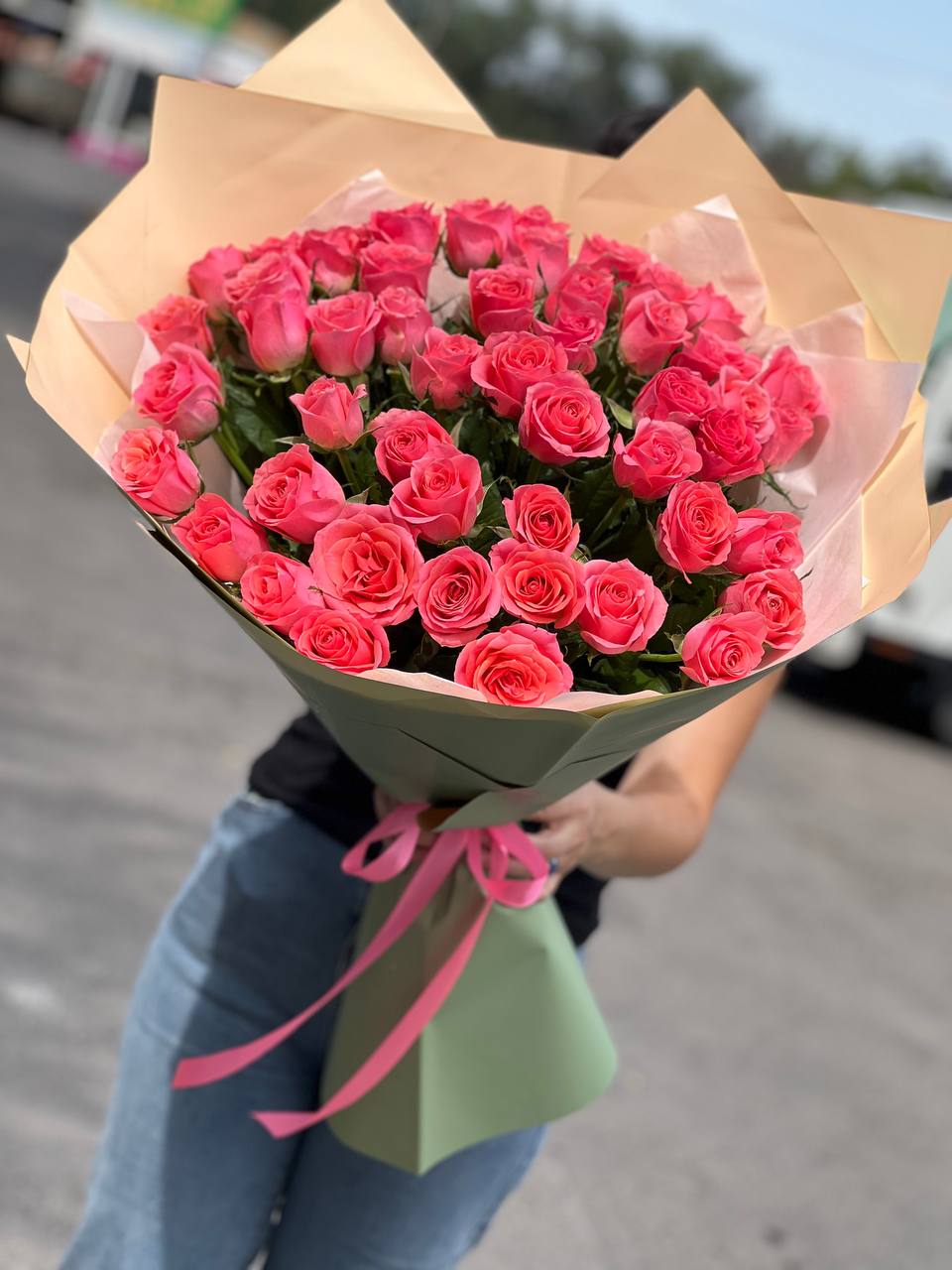 51 розовых роз с доставкой по Алматы