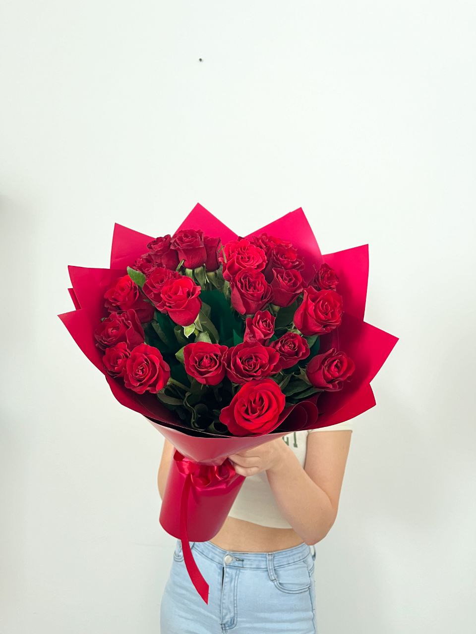 Bouquet of Roses 25pcs flowers delivered to Astana
