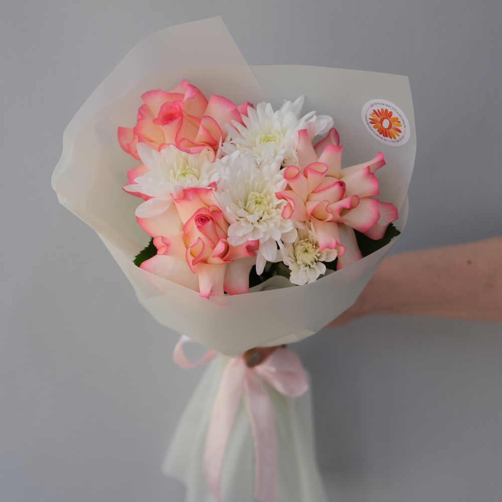 Букет из кустовых хризантем и роз - купить в Astana с доставкой