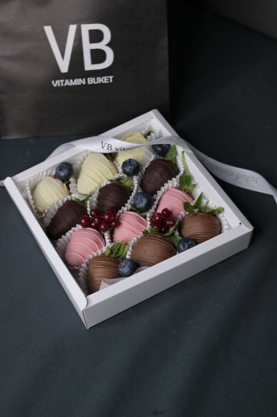 Bouquet of chocolate covered strawberries 12 pieces flowers delivered to Astana