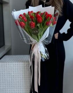 Моно букет из 21 тюльпана RED - купить в Астане с доставкой