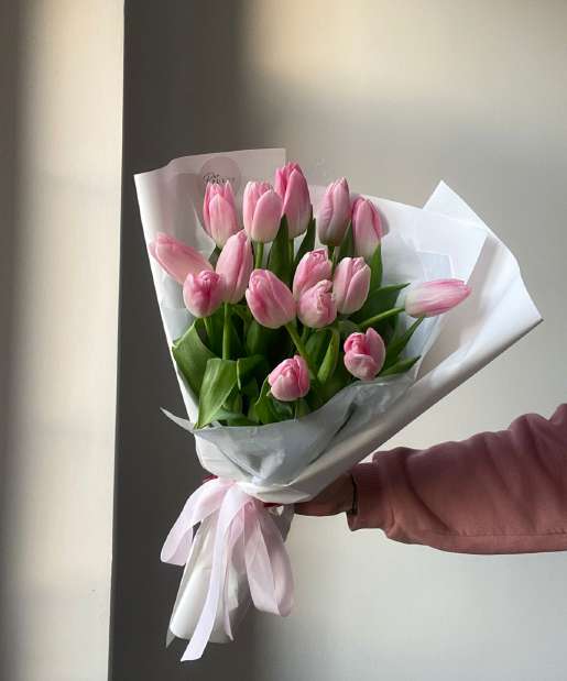 Розовые тюльпаны 15 шт