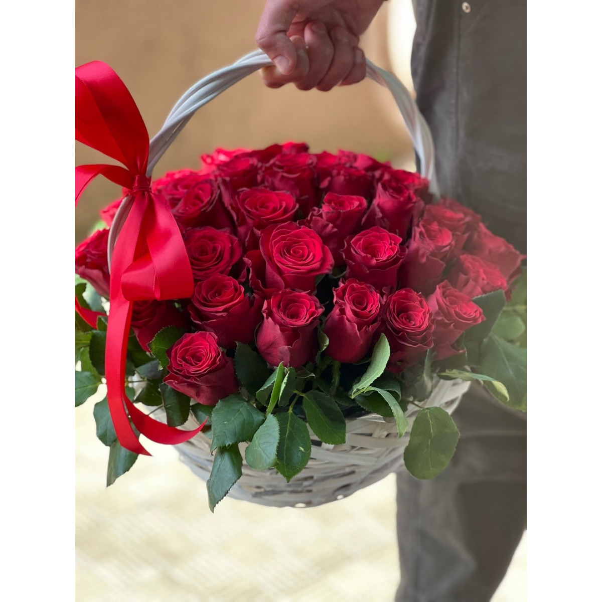 Bouquet of Premium basket of 25 roses flowers delivered to Kostanay.