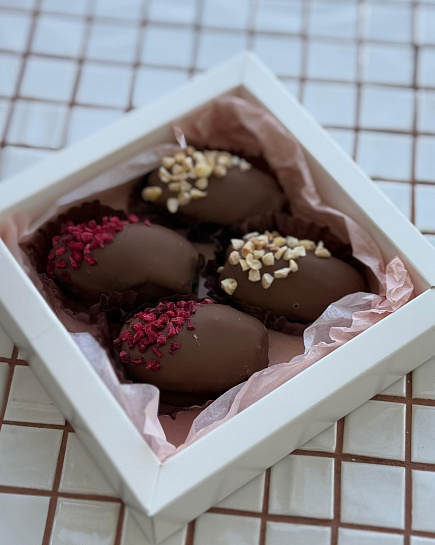 Dates in Belgian chocolate with delivery to Astana