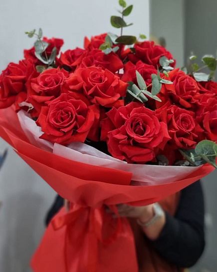 Bouquet of 15 French Roses with delivery to Almaty