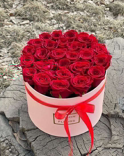 Коробочка Maison из 25 роз  with delivery to Pavlodar