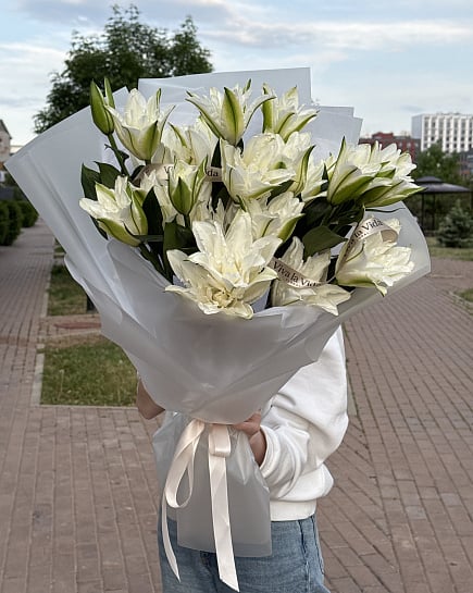 Белоснежная элегантность лилий с доставкой по Астане
