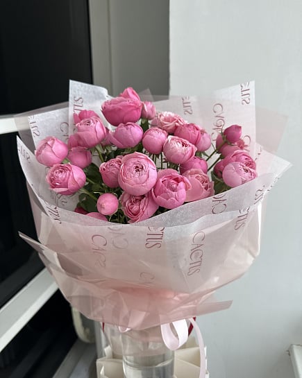 Букет из розовых кустовых роз с доставкой по Астане