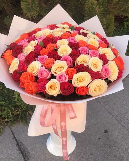Букет из 101 розы микс в Алматы недорого с доставкой по Алматы