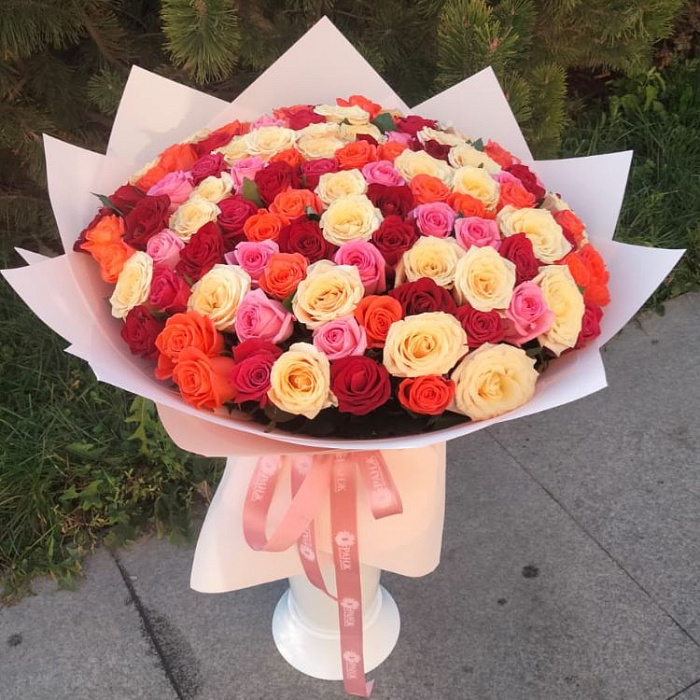 Bouquet of 101 roses mix in Almaty inexpensively