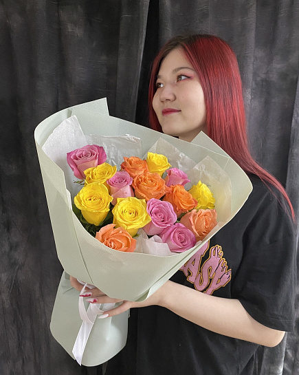 Bouquet of 15 roses mix 40-50cm flowers delivered to Astana