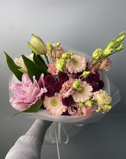 Нежный букет с лилиями и герберами с доставкой по Астане