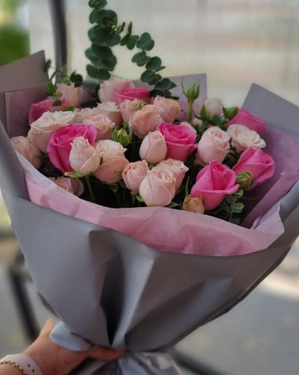 Bouquet mix of spray roses with delivery to Almaty