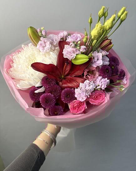 Цветочная симфония в розовых тонах с доставкой по Астане