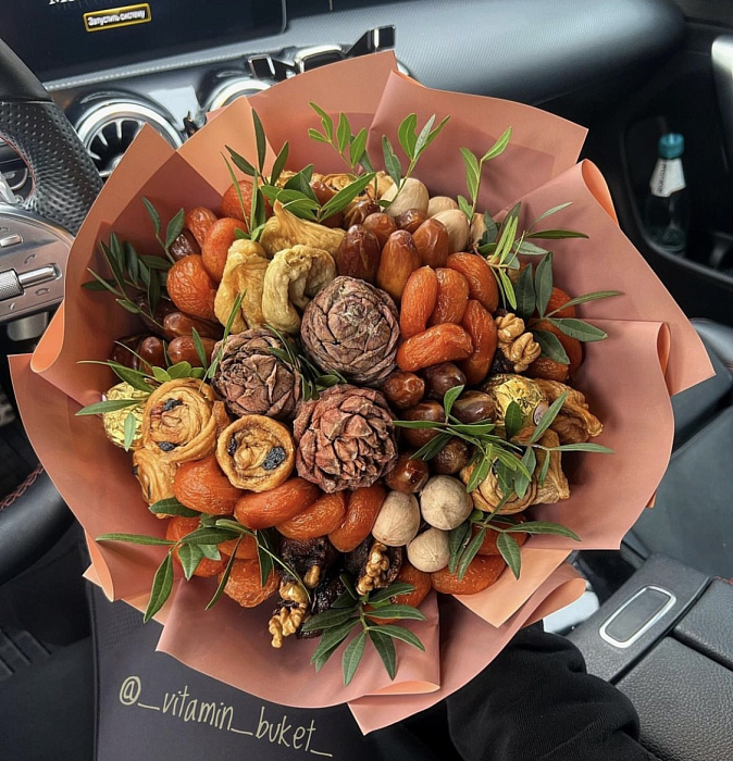 Dried fruit bouquet