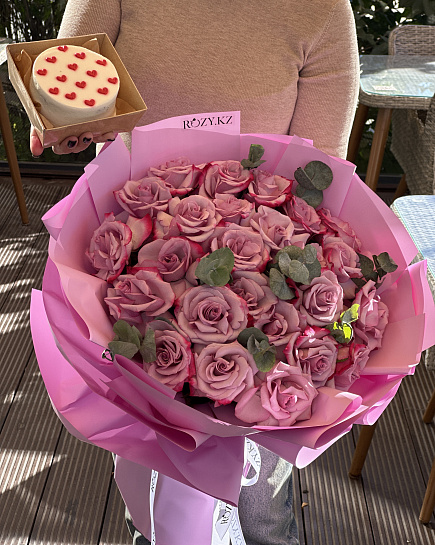 Assembled bouquet with delivery to Astana