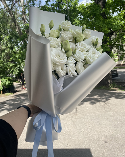 Bouquet of WHITE LADY flowers delivered to Almaty
