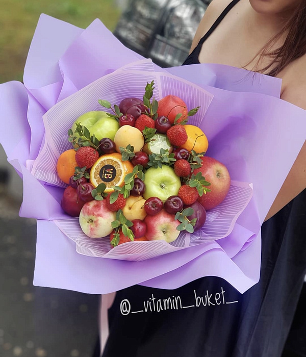 Fruity, airy bouquet