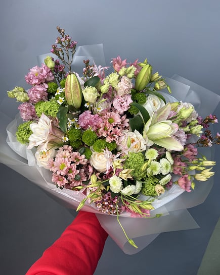 Нежный букет с розами и эустомой с доставкой по Астане