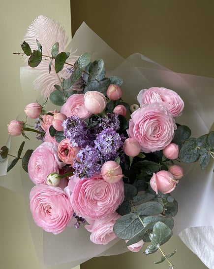 Весеннее очарование: Ранункулюсы и сирень с доставкой по Астане