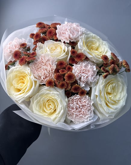 Пастельный микс с розами и гвоздиками с доставкой по Астане