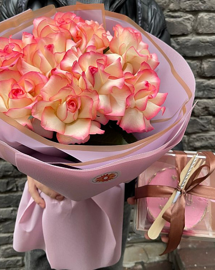 Bouquet of 9 French roses + Bento cake with delivery to Almaty