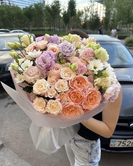 Пастельная палитра с пионовидными розами с доставкой по Астане