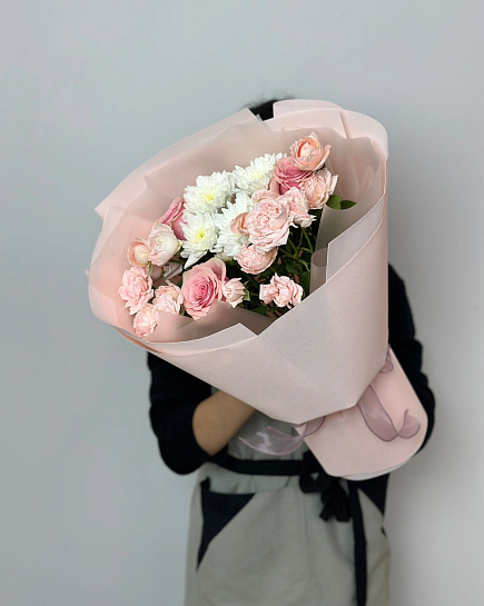 Bouquet “Compliment” with delivery to Astana