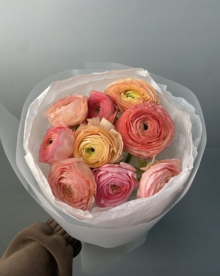 Ранунклюсы в букете 9 шт с доставкой по Астане