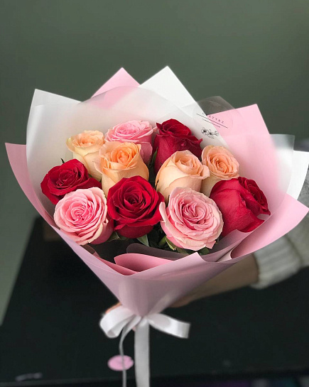 Assorted bouquet of 11 roses with delivery to Almaty